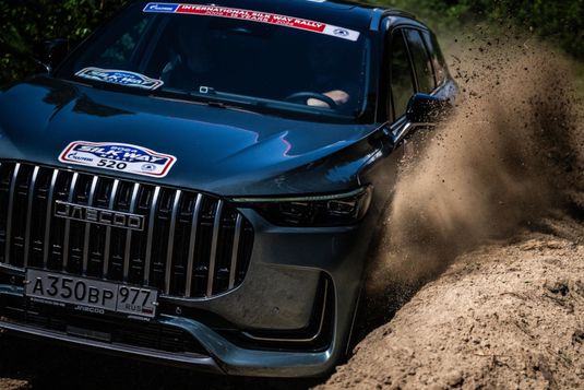 ФЛАГМАН JAECOO J8 УЧАСТВУЕТ В РАЛЛИ «ШЕЛКОВЫЙ ПУТЬ». День 1